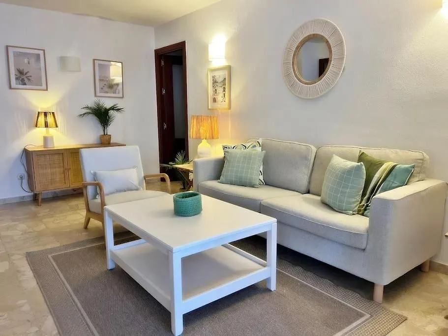 Magnifico Y Amplio Apartamento Con Terraza Fuengirola Spain