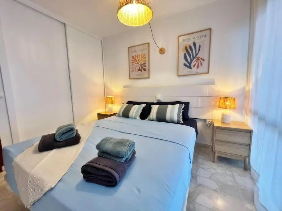 Magnifico Y Amplio Apartamento Con Terraza Fuengirola