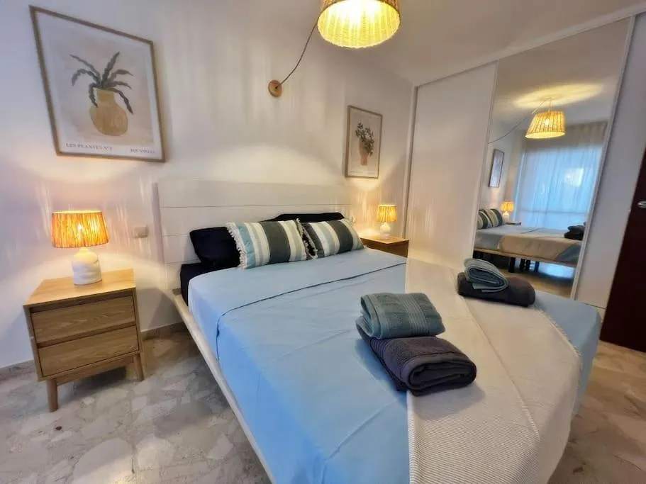 Magnifico Y Amplio Apartamento Con Terraza Fuengirola