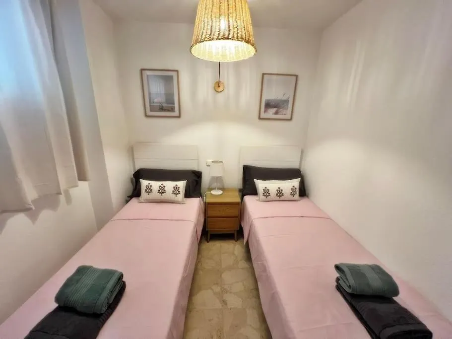 Magnifico Y Amplio Apartamento Con Terraza Fuengirola