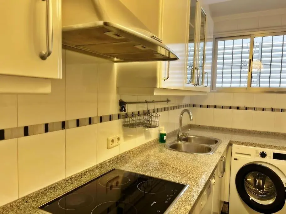 Magnifico Y Amplio Apartamento Con Terraza Fuengirola